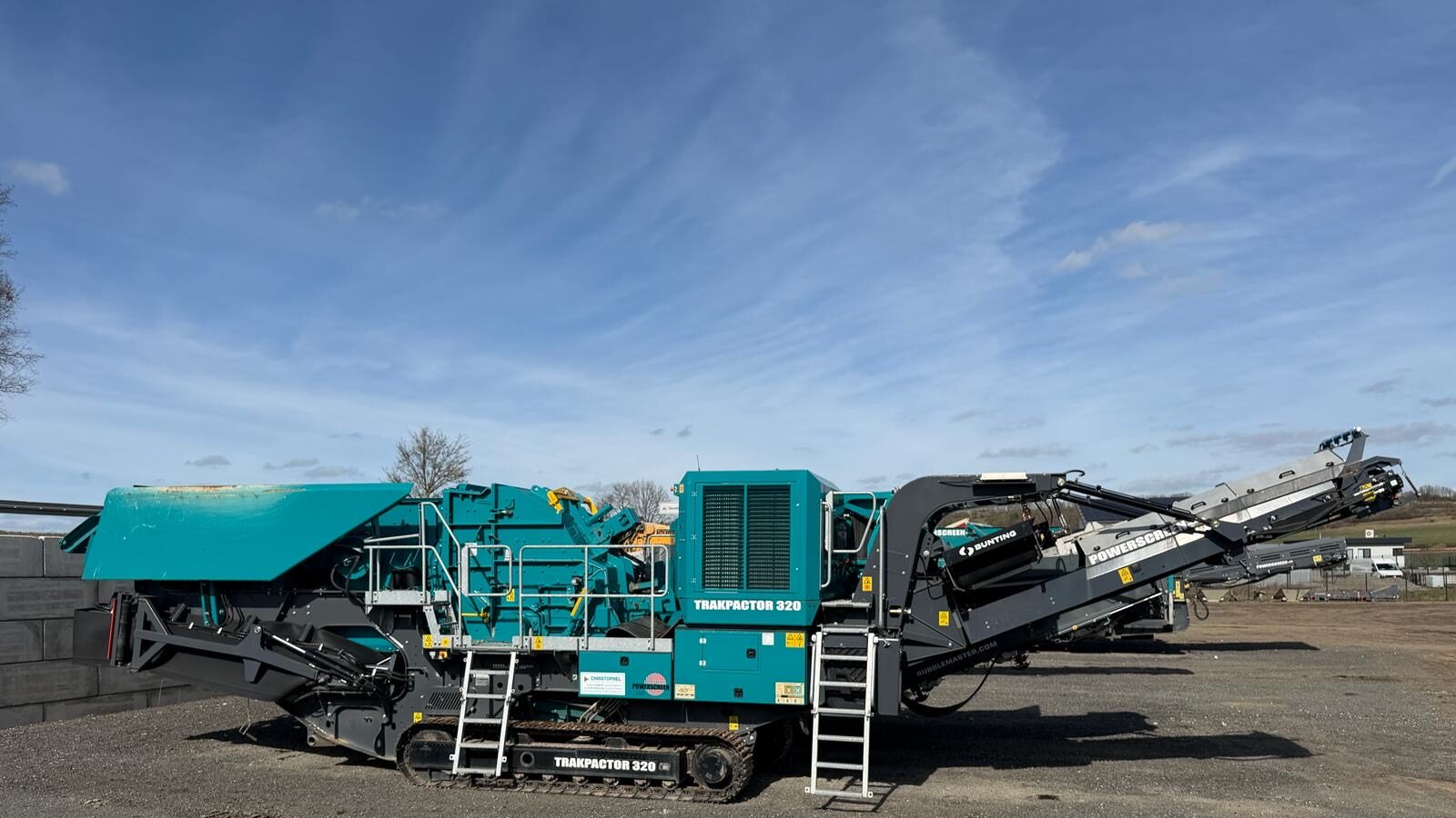 POWERSCREEN TRAKPACTOR 320
